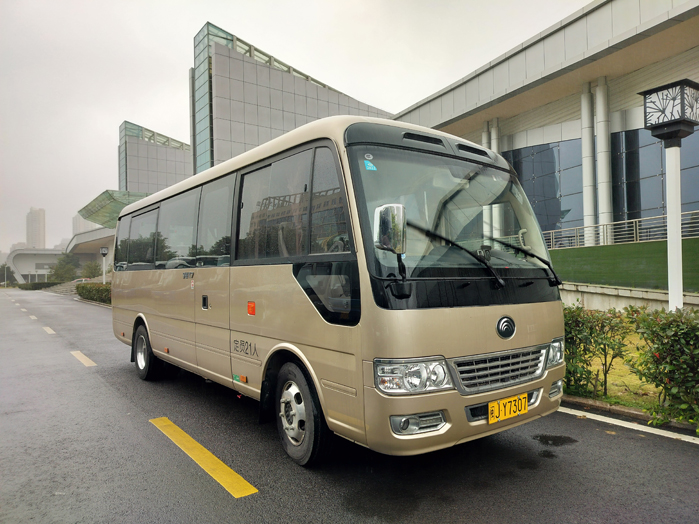 21座 宇通T7  长7148x宽2075x高2770